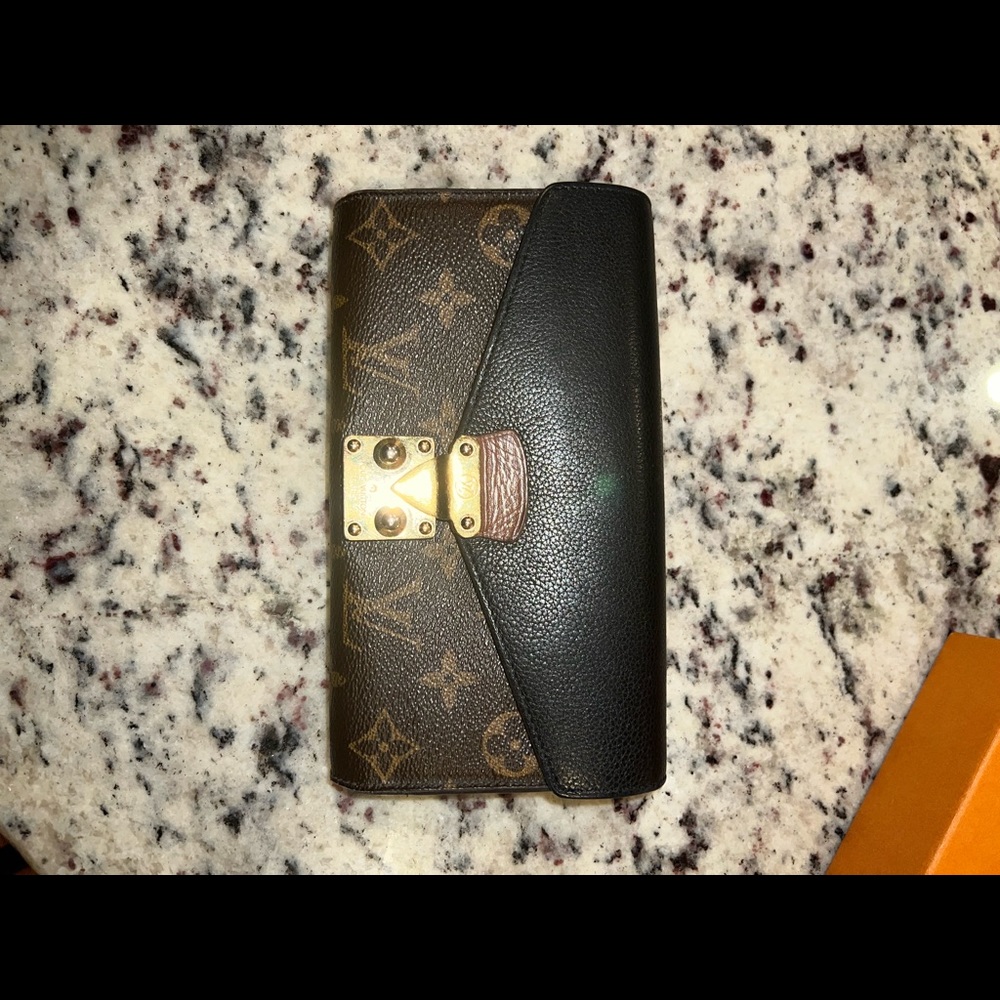 Louis Vuitton Palace wallet